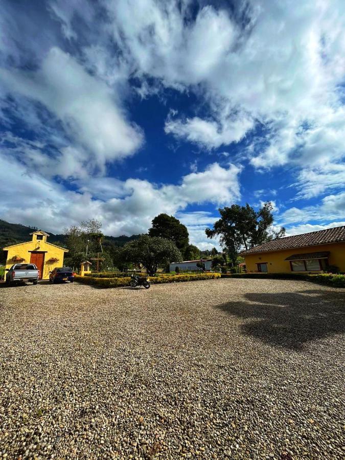 Hotel Campestre Franchesca Tabio Exterior foto